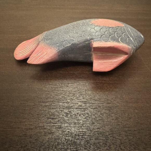 Two Vtg Hand Carved Wooden Tropical Fish Painted Coastal Decor Beach Chic - Picture 12 of 15